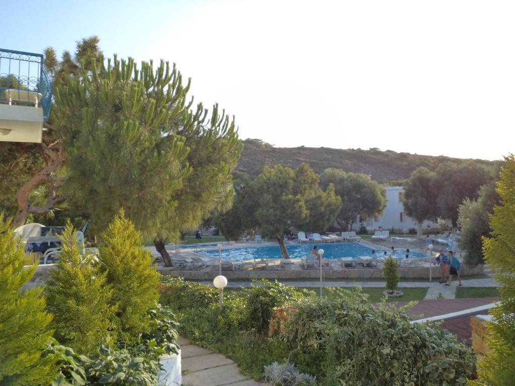 Club Mackerel Holiday Village Foca Exterior photo