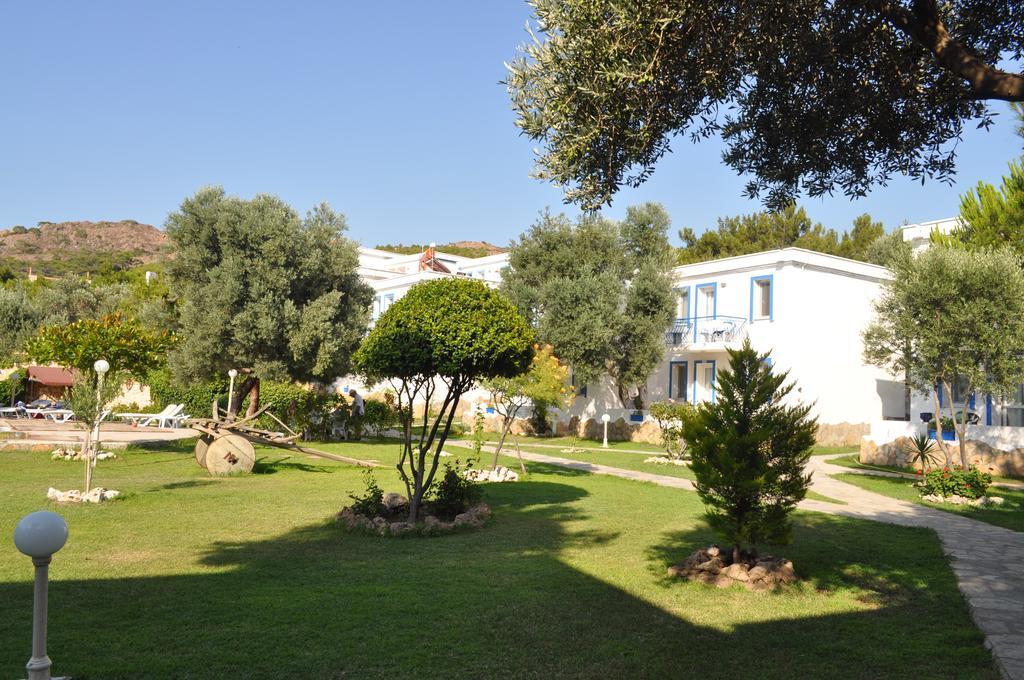Club Mackerel Holiday Village Foca Exterior photo