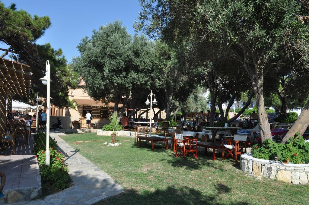 Club Mackerel Holiday Village Foca Exterior photo