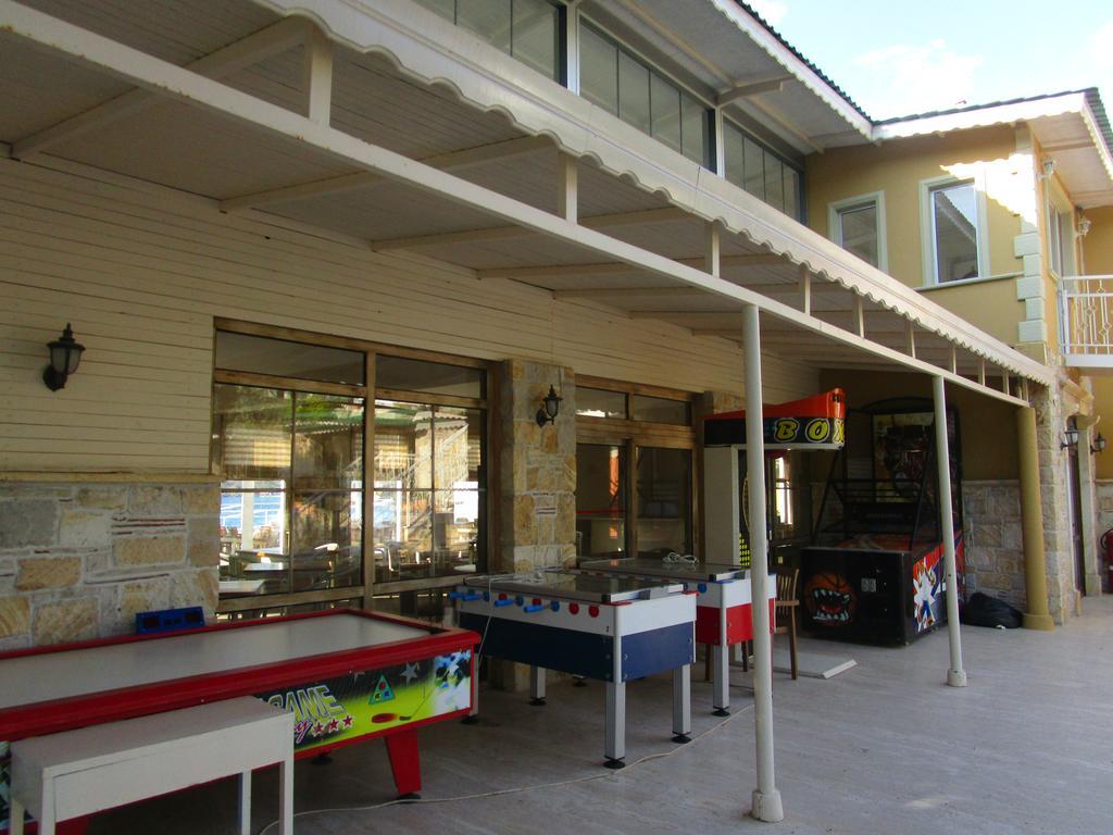 Club Mackerel Holiday Village Foca Exterior photo