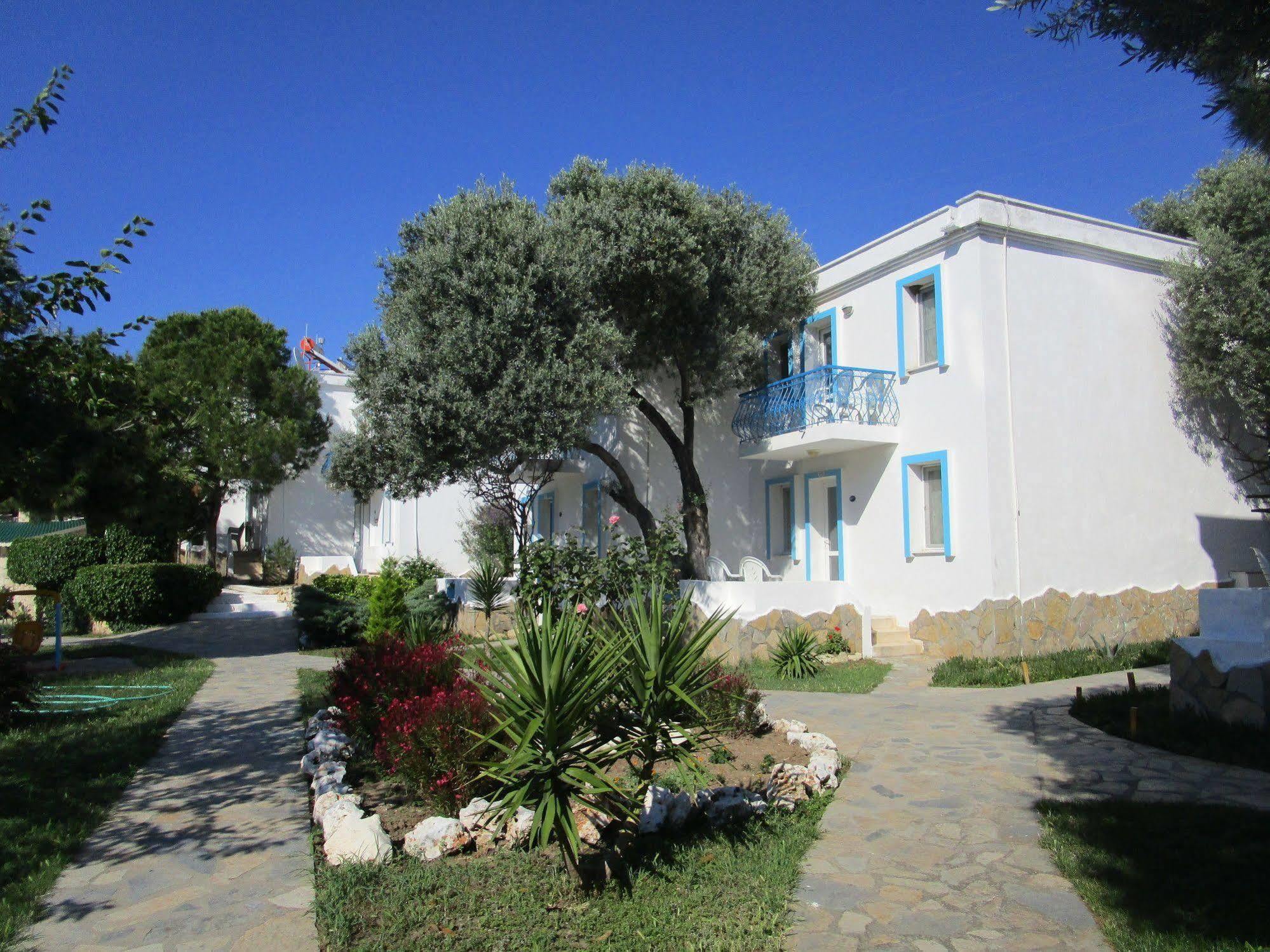 Club Mackerel Holiday Village Foca Exterior photo