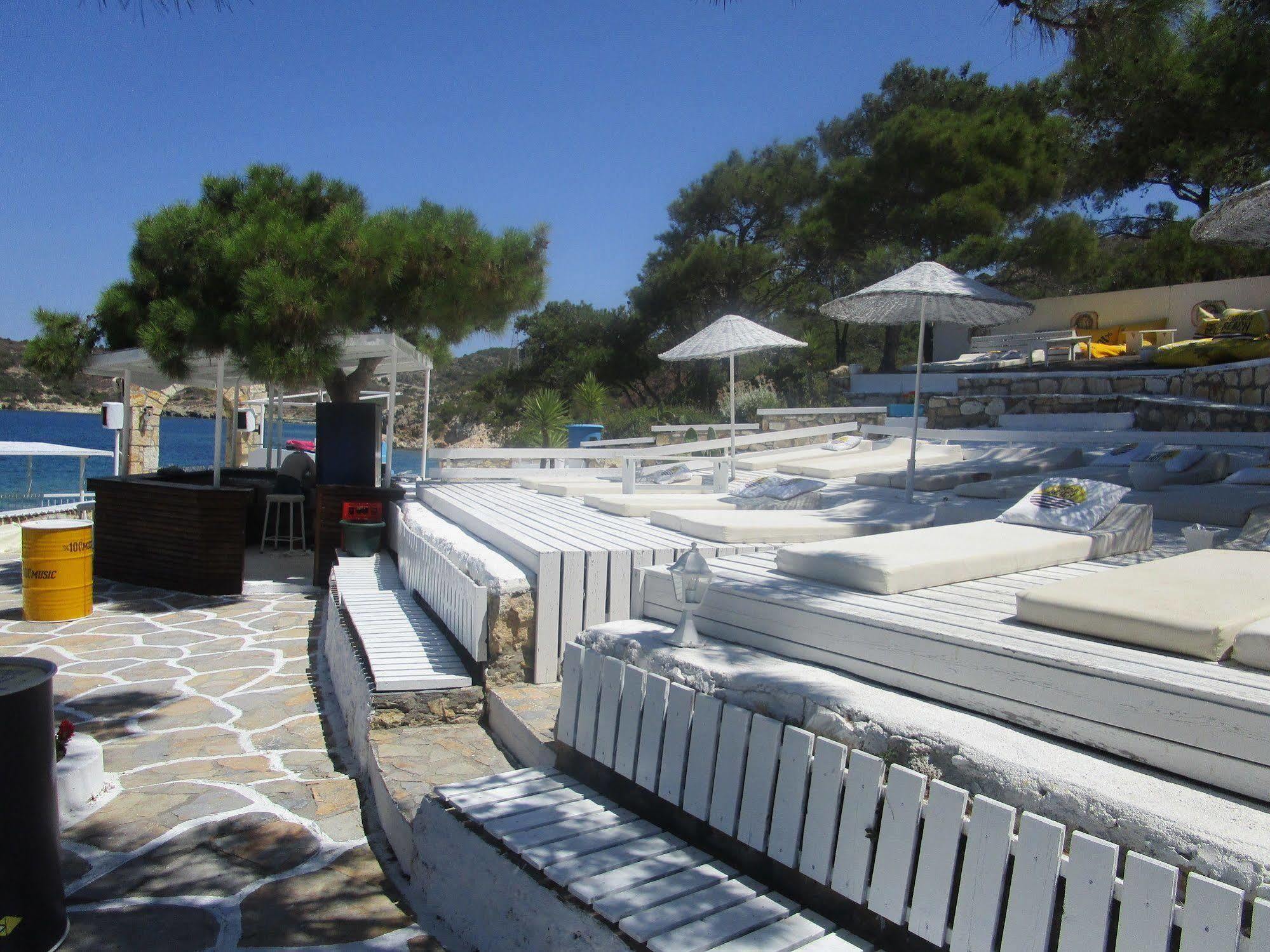 Club Mackerel Holiday Village Foca Exterior photo